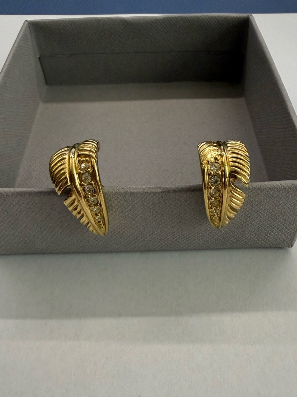 VTG Givenchy Gold Tone Clip On Earrings Fern Leave Feathers Round Rhinestones